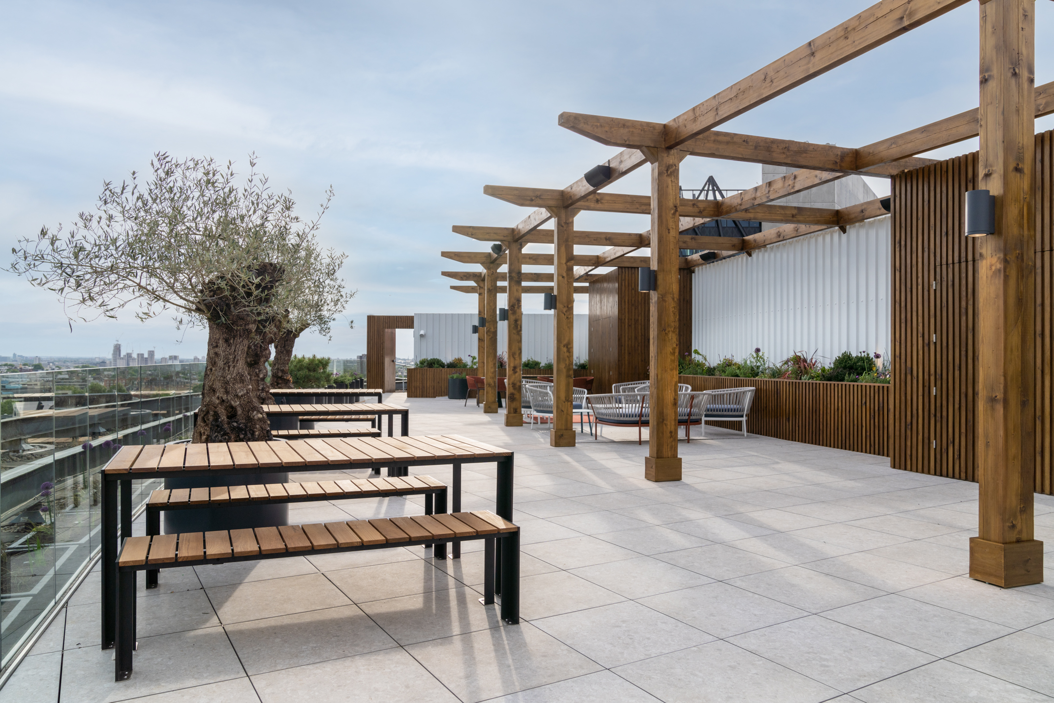 A rooftop at The Point Paddington promotes walkable social space, encouraging movement and promoting mental health.